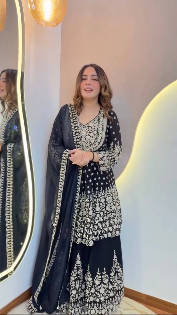 Boutique Style Coding Dori Work Ethnic Set - Front & Back Sequence Work