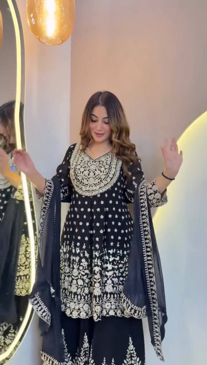 Boutique Style Coding Dori Work Ethnic Set - Front & Back Sequence Work