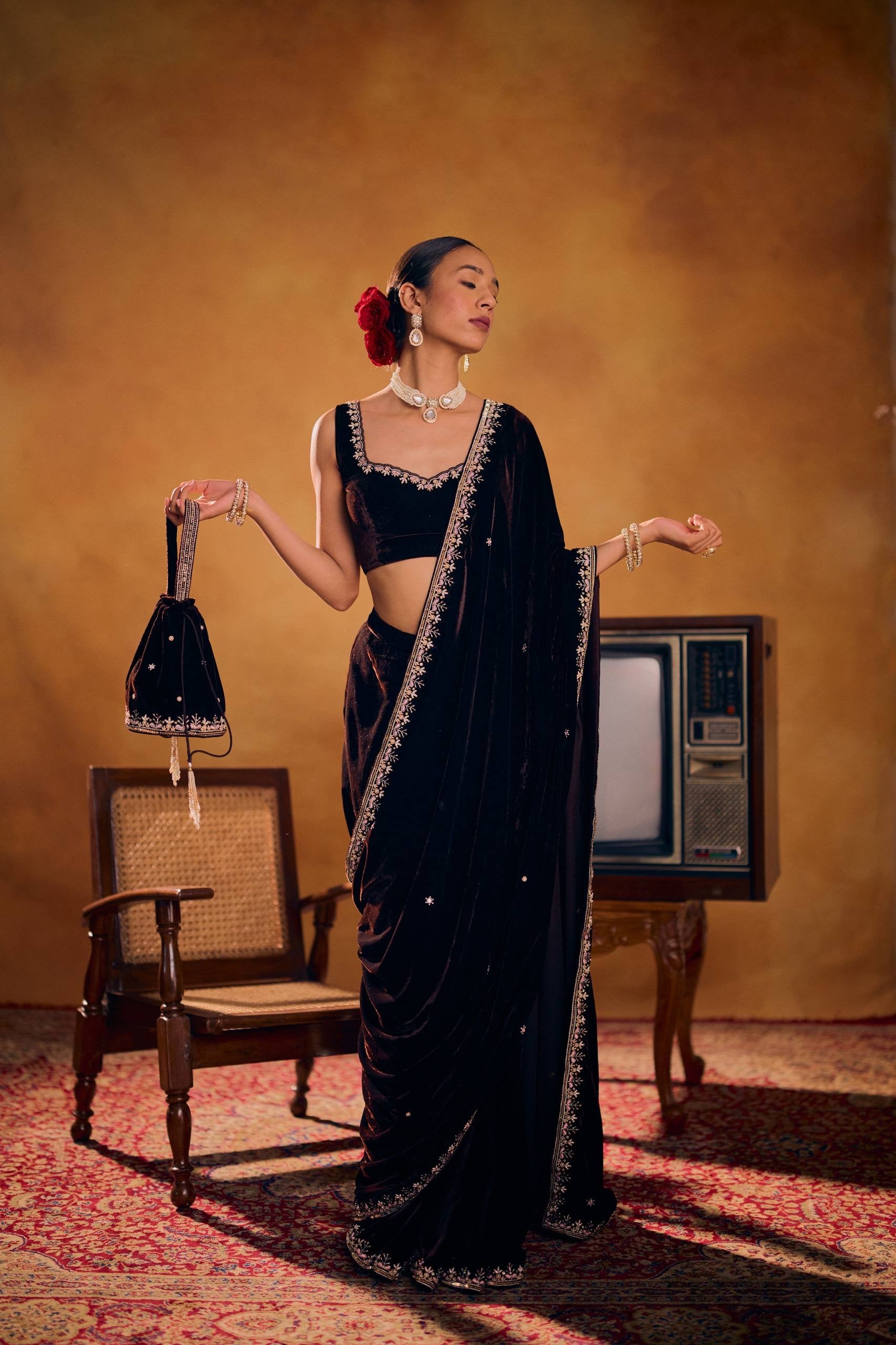 SPECIAL WEDDING SUPERHIT TRENDING VELVET SAREE WITH EMBROIDERED AND FANCY LACE BORDER WITH STITCHE BLOUSE