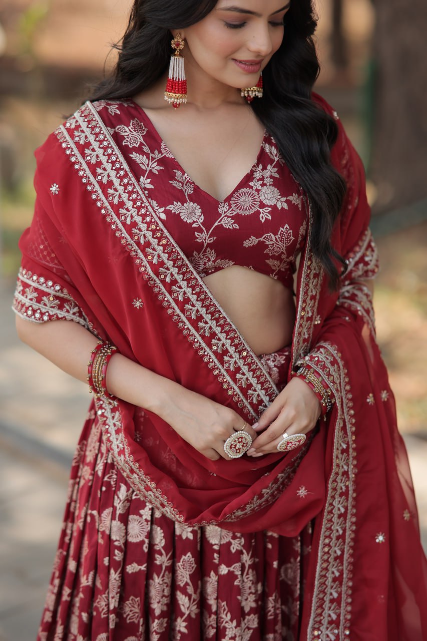 Designer Dyeable Pure Viscose Jacquard fabric Lehenga Choli &amp; Dupatta Set
